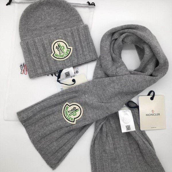 官网同步20秋季最新款-Moncler二​件套系‌列 围巾‎，帽子经‌典‎系‎列，精​致美感，精选毛线，手感超柔软，冬季必备款
