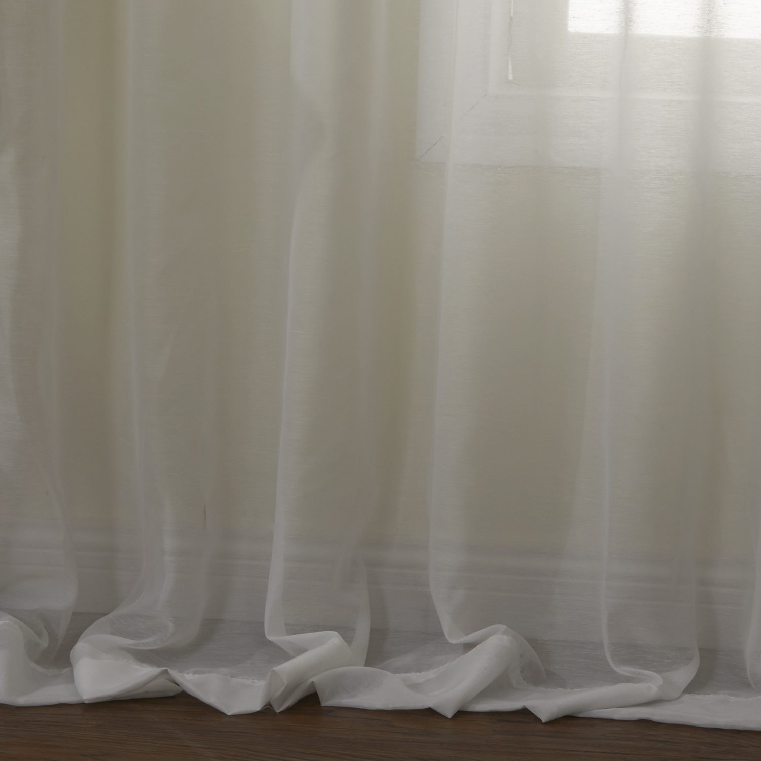 Jolly White Tulle Curtain Drapery