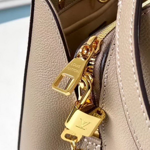 【原版皮】路易威登/LV Montaigne BB手袋，将Monogram图案先印染后压印于粒面皮革，与挺括线条相辅相成，有立体感的造型与精巧的内部设计，款号：M45489