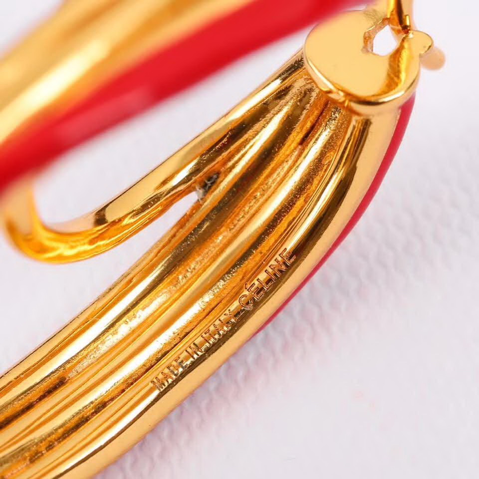 20秋季最新专柜款-Celine最新爆款系列椭圆圈圈耳环，满足你的各种场合搭配，一百万个推荐