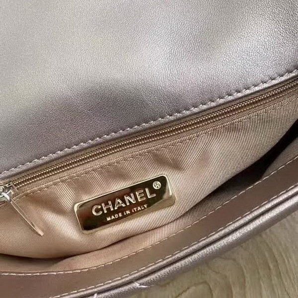 【原版皮】香奈儿/Chanel 19 Bag系列口盖包，采用轻盈绵柔质感山羊皮结合大菱格设计元素，链条拼接古金，古银，亮银，款号：AS1160