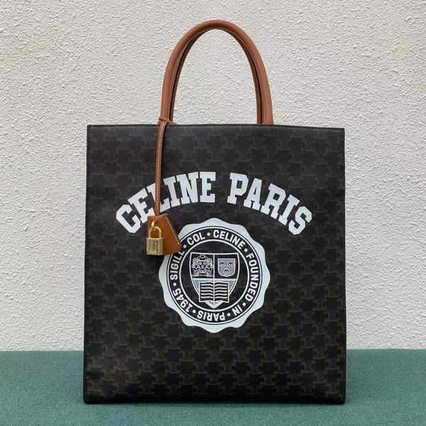 【原版皮】赛琳/Celine 老花系托特包，TRIOMPHE帆布混搭羊皮，整个包以凯旋门标志为主，包边以棕色为主围绕开口，焦糖棕色搭配老花添加了复古元素，款号：190172