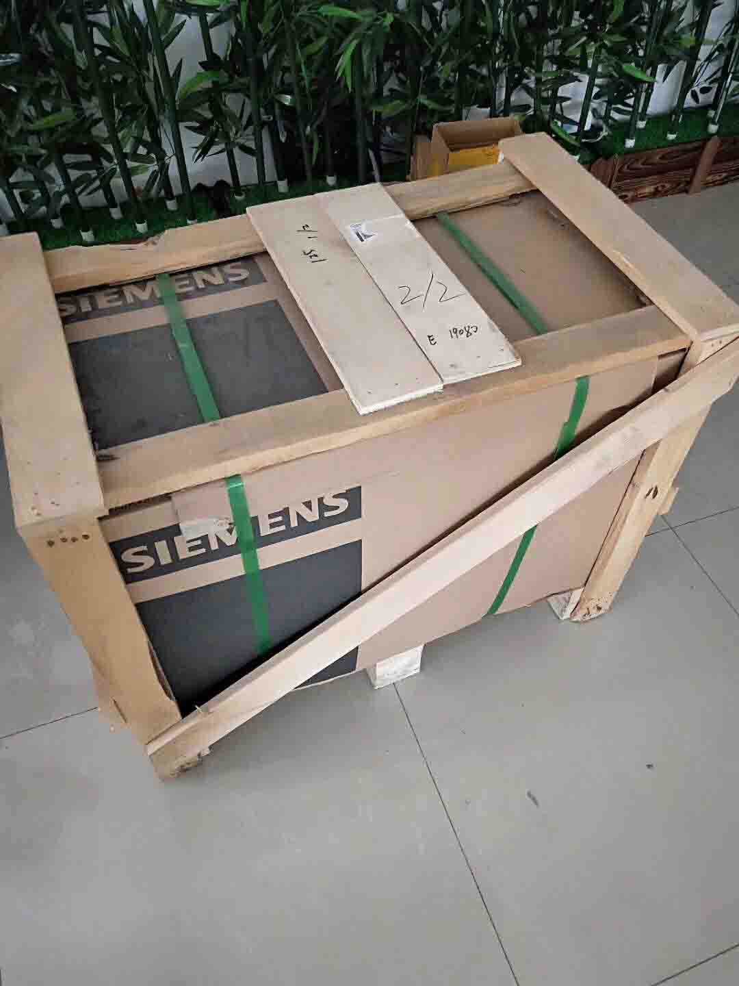 6ES7412-2XJ05-0AB0 SIEMENS Simatic 400 PLC Original new factory sealed
