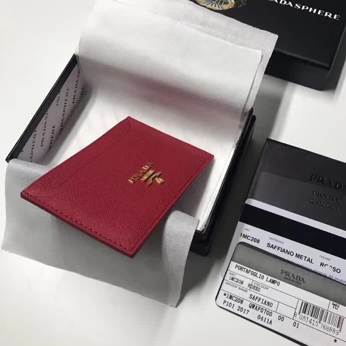 【原版皮】普拉达/Prada 卡包，选用十字纹牛皮裁制而成，精湛走线均匀整齐，油边顺滑，做工精致如图可见，款号：1MC208