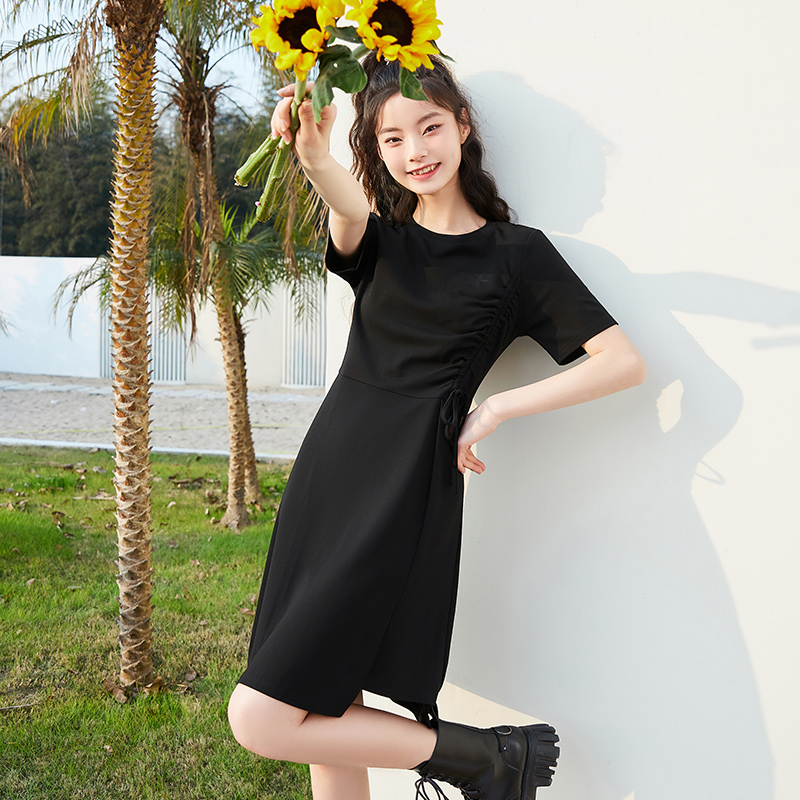 目目 four SEMIR Dress Women Careful Machine Design Sense Self-Cultivation 2022 Summer New Drawstring Sweet Embroidery Knitted Dresses