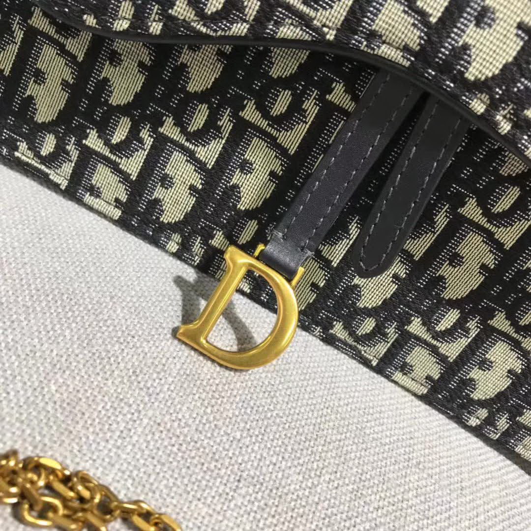 【原版皮】迪奥/Dior 链条包，选用Oblique提花帆布搭配同色系牛皮皮革裁制而成，缀以D字徽标设计，拆了链条又能当手包，另配：手挽带一条