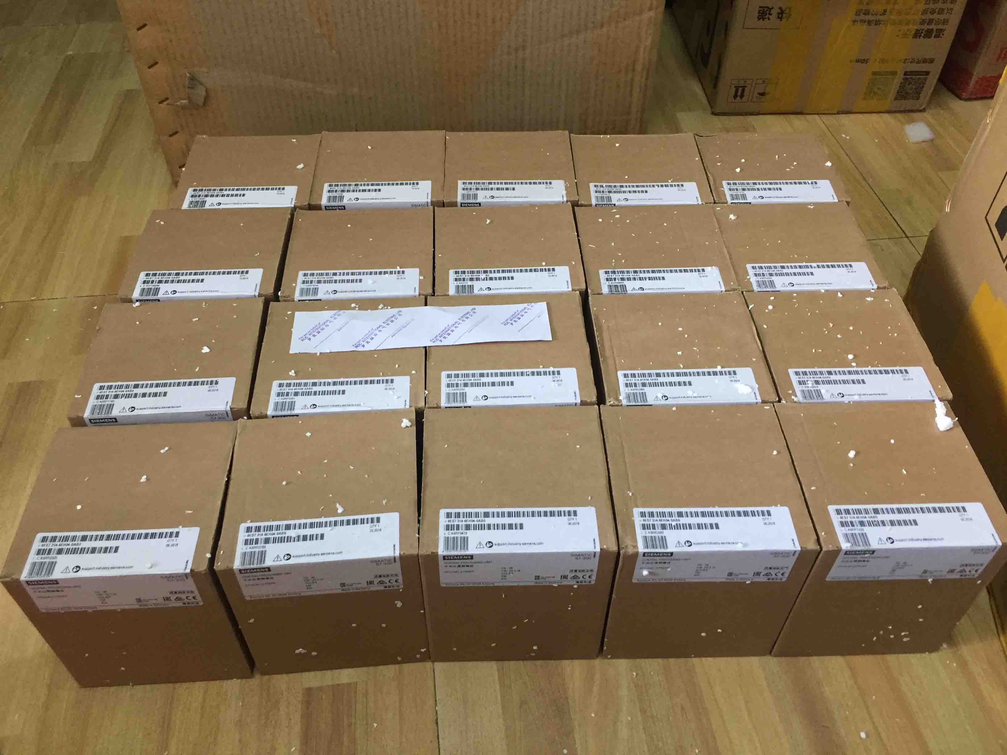 6ES7314-6EH04-0AB0 SIEMENS SIMATIC S7-300, CPU 314C-2PN/DP Original new factory sealed