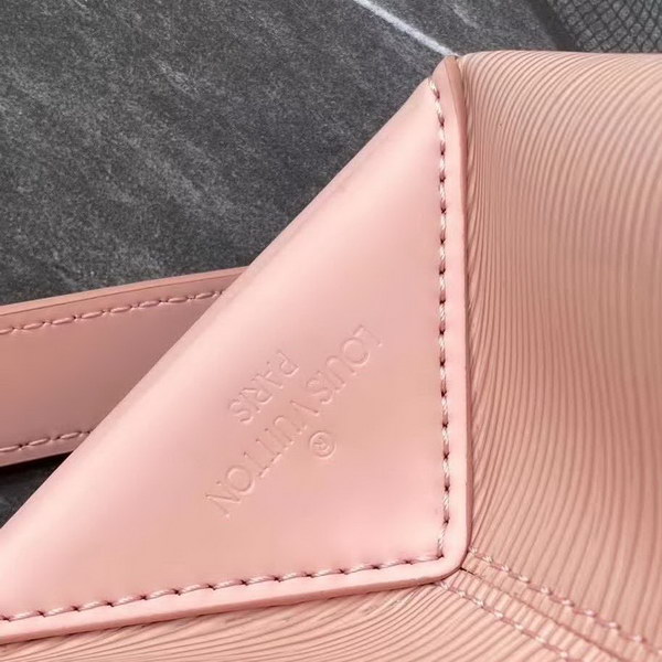 【原版皮】路易威登/LV 手袋，以Taurillon皮革勾勒挺括构型袋身，顶部手柄实现优雅手提，可拆卸肩带方便斜挎，款号：M51333