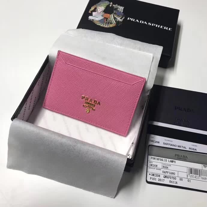 【原版皮】普拉达/Prada 卡包，选用十字纹牛皮裁制而成，精湛走线均匀整齐，油边顺滑，做工精致如图可见，款号：1MC208