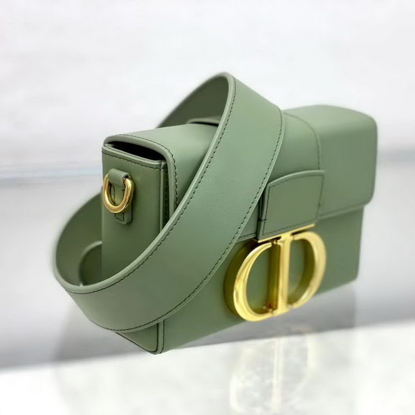 【原版皮】迪奥/Dior 30Montaigne Mini Box全皮系列，极简，高级的，带着随性的慵懒感觉，虽然说是小号，容量也是很能打的，上身无敌好看，款号：M9204