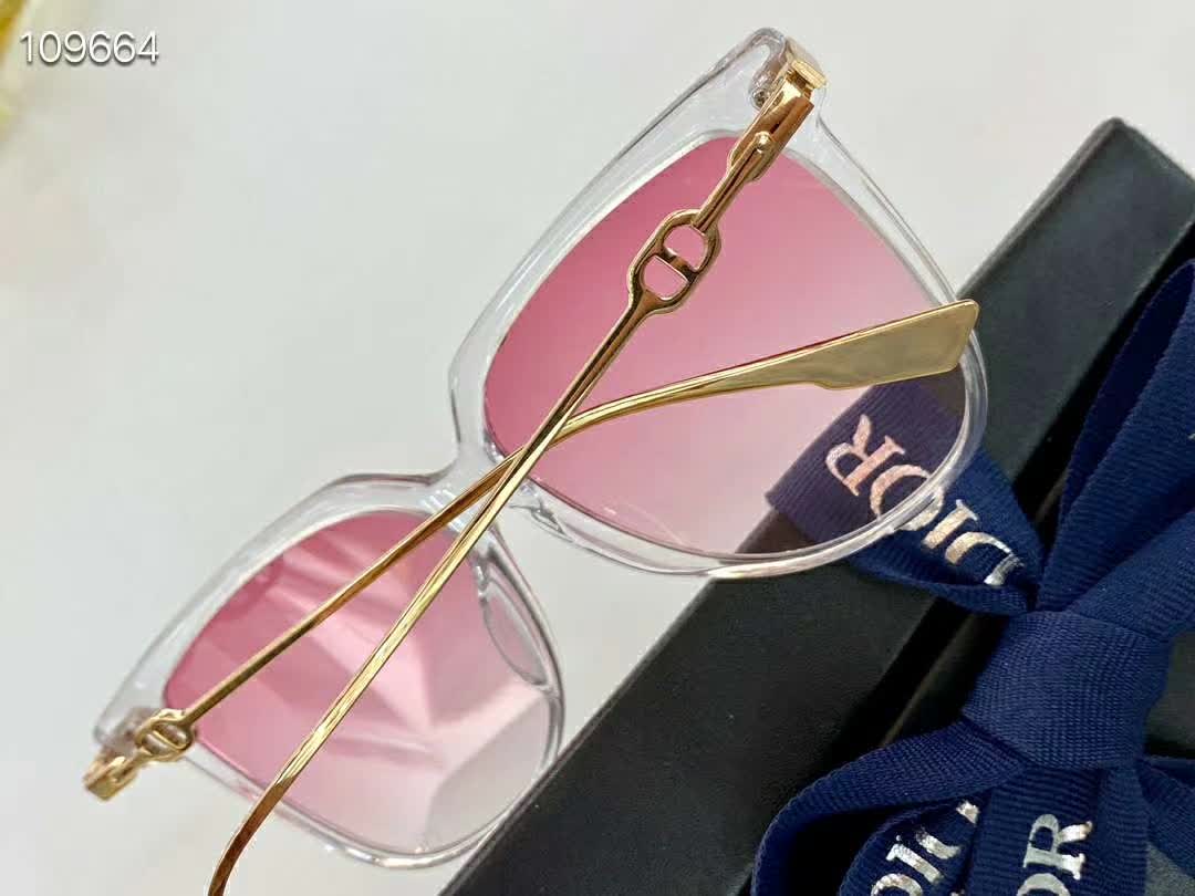 ☆「时尚达人首选」迪奥Dior☆2020全网最新太阳眼镜流行趋势销量排行第一,让你做最耀眼最酷的时尚达人