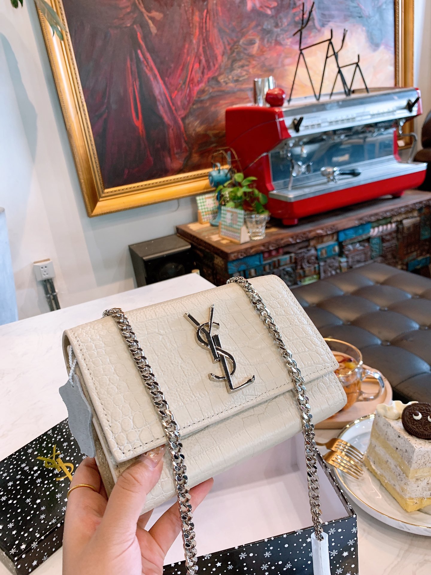 YSL LB0912005020105 size: 18x14cm