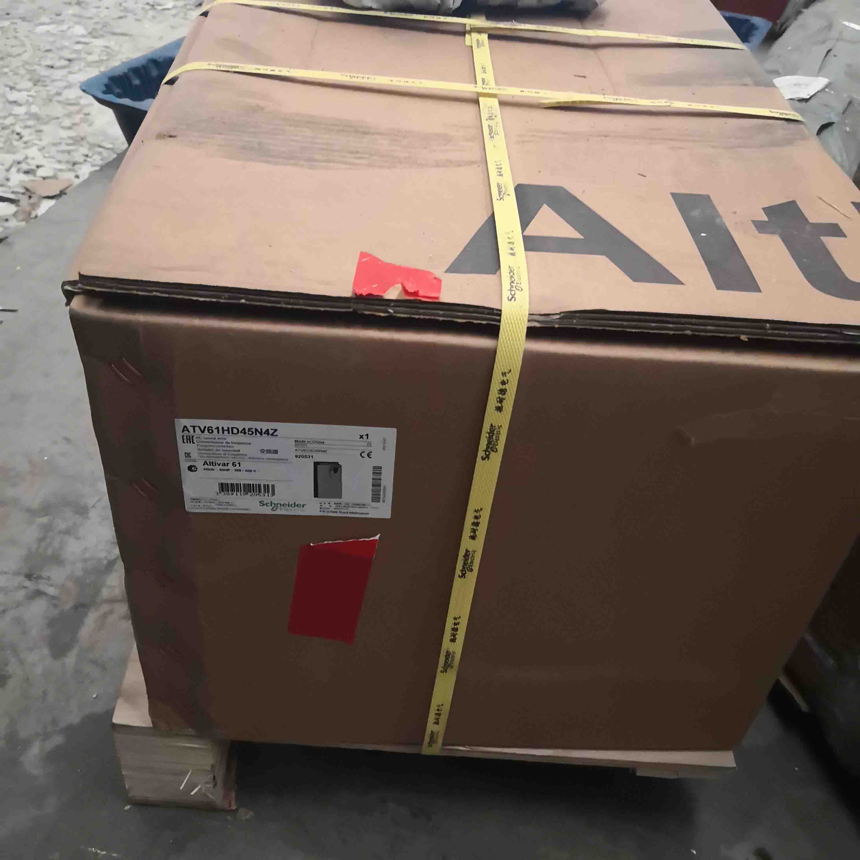 ATV61HD45N4Z Schneider Variable speed drive 45kW Brandy Original Factory Sealed New