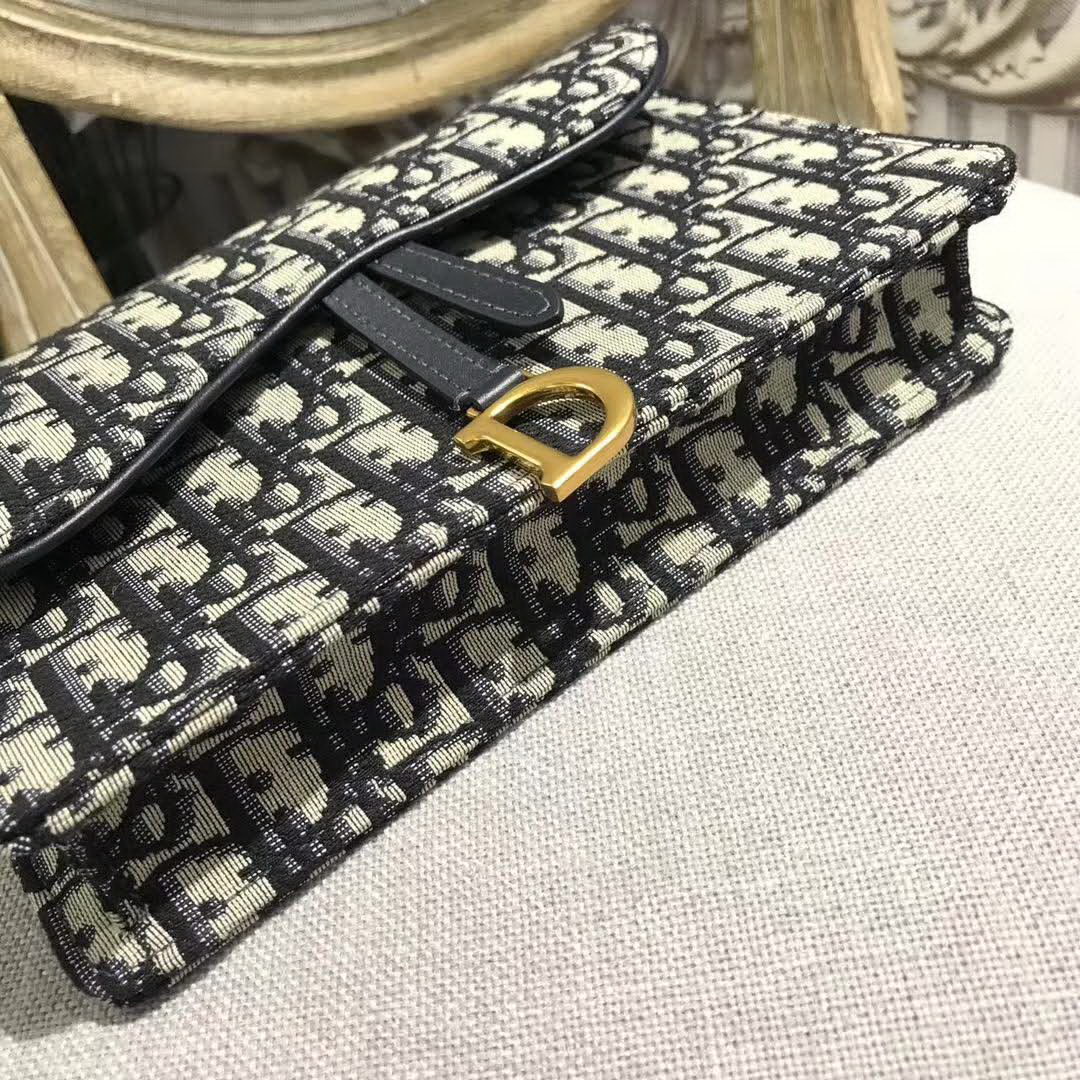 【原版皮】迪奥/Dior 链条包，选用Oblique提花帆布搭配同色系牛皮皮革裁制而成，缀以D字徽标设计，拆了链条又能当手包，另配：手挽带一条