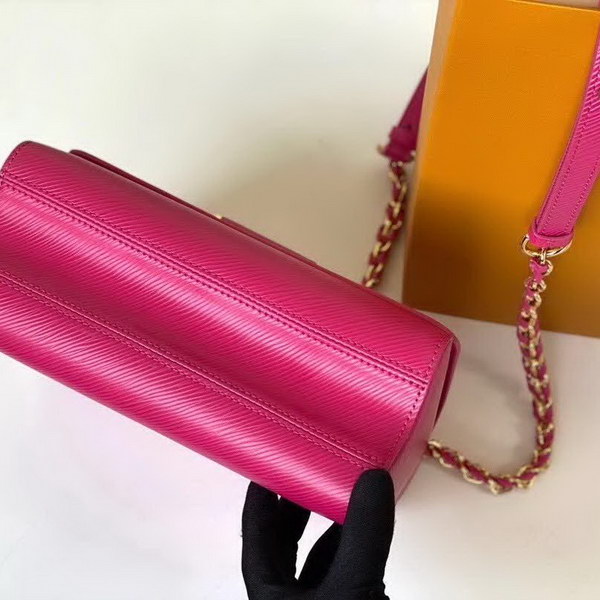 【原版皮】路易威登/LV Twist 手袋，采用简约纯色渲染标志性Epi皮革，再以哑光金属件释放前卫张力，小巧构型搭配波浪底部设计，暗藏充裕容量玄机，款号：M50282