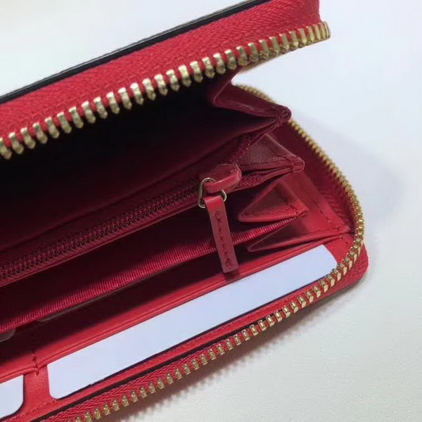 【原版皮】古驰/Gucci 苹果拉链钱夹，为庆祝情人节推出的特别系列单品，融入了卡通风格的苹果图案，与品牌的双G字母交织图案巧妙搭配，尽显趣致设计，款号：624880