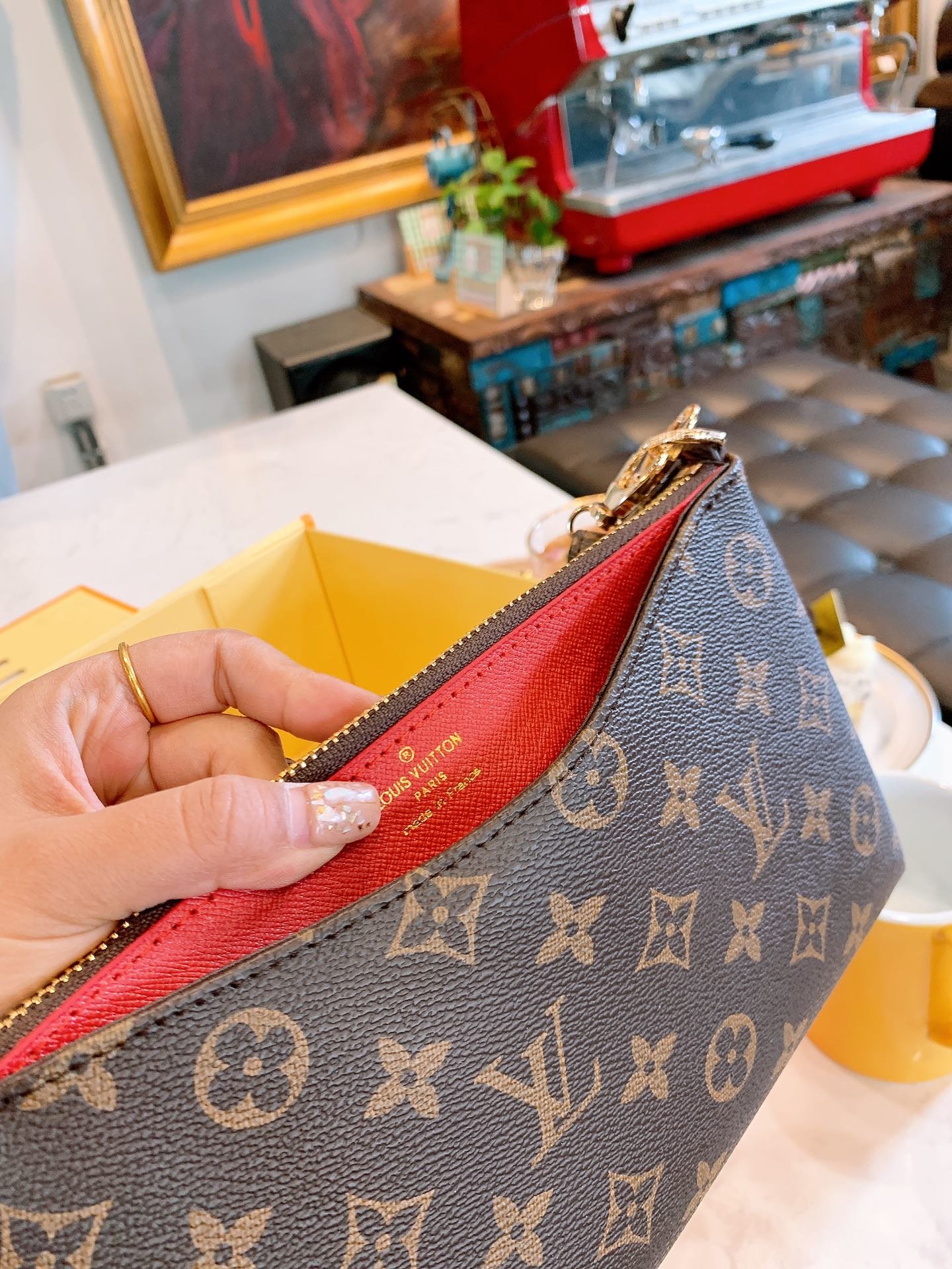 LOUIS VUITTON LB0012005020107 size: 20cm