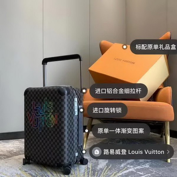 路易威登/LV Horizon 50拉杆箱，选用 Damier Graphite 帆布，印有设计的新款彩色交织字母品牌标识，光滑外层包裹轻巧的铝制拉杆，使箱内平整，箱内设计精简