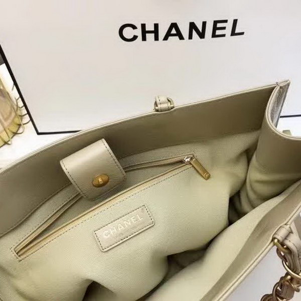 【原版皮】香奈儿/Chanel 大Logo全皮购物包，实用型设计理念，进口小牛皮，大容量，日常上班A4文件妥妥的，大小正好款式也不挑服装 ，休闲，裙装都可轻松驾驭，款号： AS1943