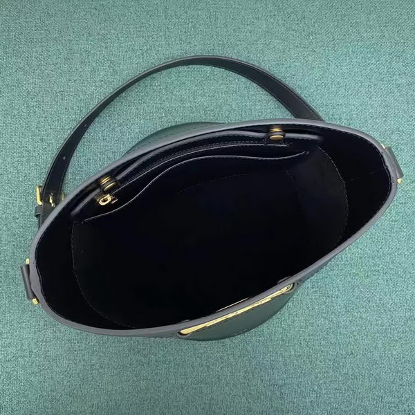 【原版皮】赛琳/Celine 小牛皮水桶，芭比Lisa代言款，黄褐棕牛皮搭配金色金属既高级又抢眼,款号：193043