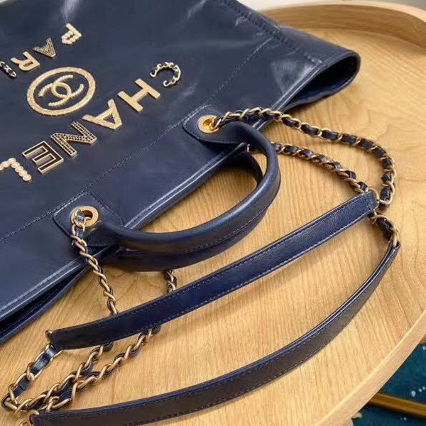 【原版皮】香奈儿/Chanel 购物袋 ，采用进口油腊牛皮，配顶级精美古铜金五金，非常高档新颖独特，休闲又时尚、又会掀起一股热潮，五金 ogo镶珍珠，款号：AS8375