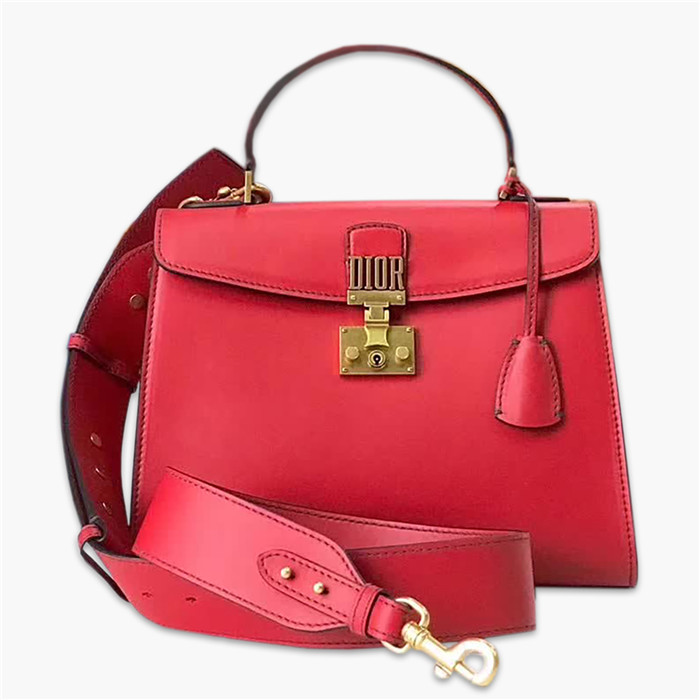 【原版皮】迪奥/Dior 手提包，选用平纹小牛皮裁制而成，饰以品牌标识字母锁扣，低调奢华，简约时尚