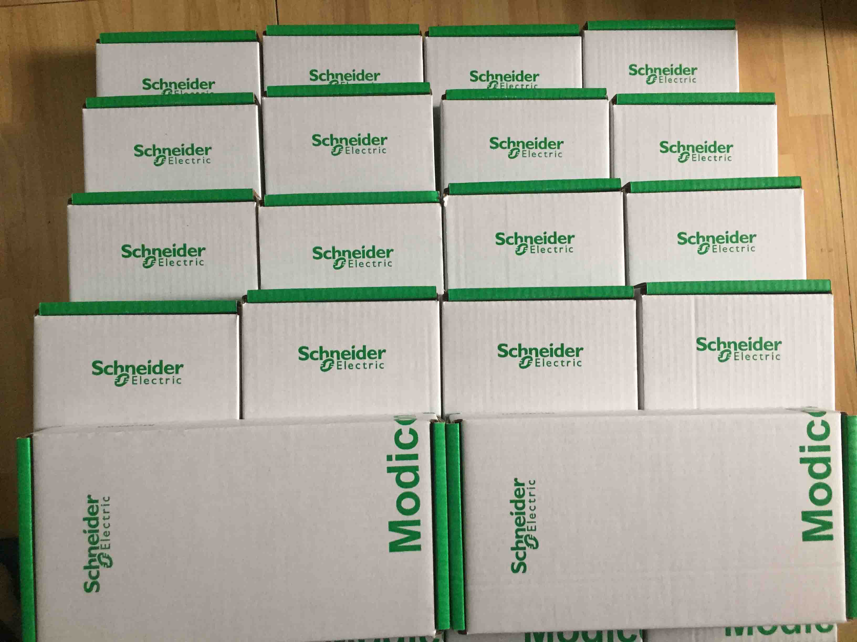 ATV930C13N4C Schneider Variable speed drive ATV930 130kW Original Factory Sealed New