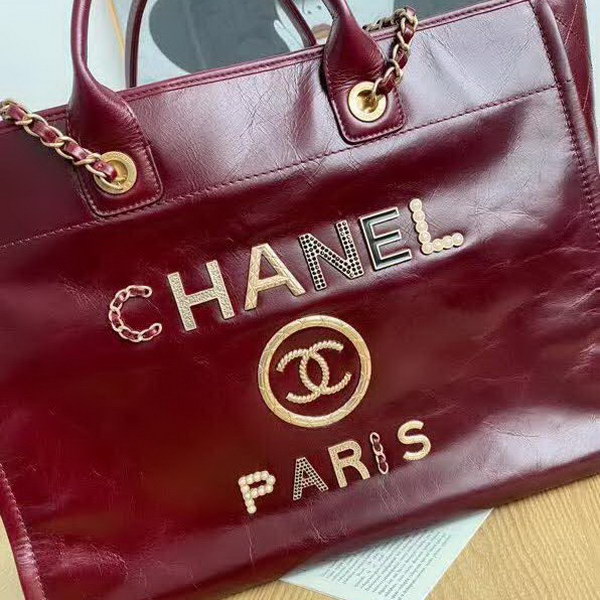 【原版皮】香奈儿/Chanel 购物袋 ，采用进口油腊牛皮，配顶级精美古铜金五金，非常高档新颖独特，休闲又时尚、又会掀起一股热潮，五金 ogo镶珍珠，款号：AS8375