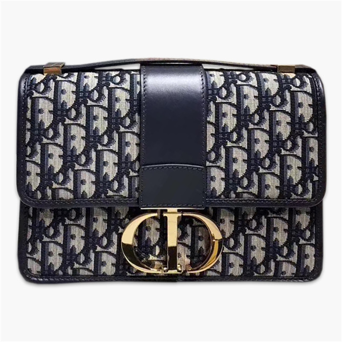 【原版皮】迪奥/Dior 30 MONTAIGNE手袋，选用Oblique提花帆布搭配同色系牛皮皮革裁制而成，饰以标志性“CD”字母锁扣，背面点缀30 Montaigne立体压印装饰，款号：M9203