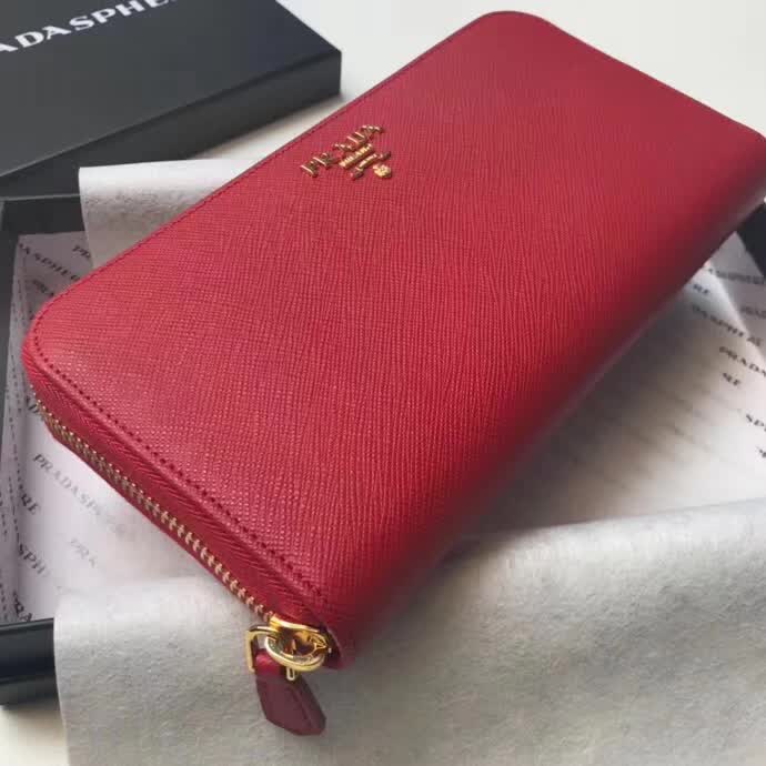 【原版皮】普拉达/Prada 拉链钱夹，选用十字纹小牛皮裁制而成，正面点缀金色散字徽标，尽显高档时尚，低调而又奢华，款号：1ML506