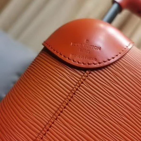 路易威登/LV 旅行箱，釆用经典水波纹系列，变色皮，铝制宽拉杆时尚大气，独特设计理念，时尚潮流，众多明星同款