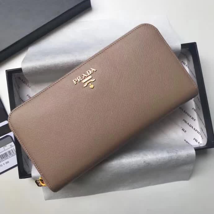 【原版皮】普拉达/Prada 拉链钱夹，选用十字纹小牛皮裁制而成，正面点缀金色散字徽标，尽显高档时尚，低调而又奢华，款号：1ML506