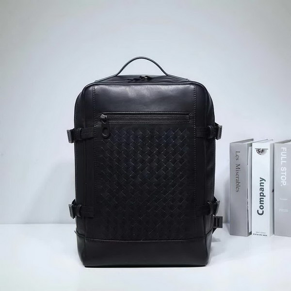 【原版皮】宝缇嘉/BV 男士双肩包,采用leggero皮革打造,配以方形设计,款式实用轻便,配有intrecciato编织中央隔层和柔软侧围,款号:80187808