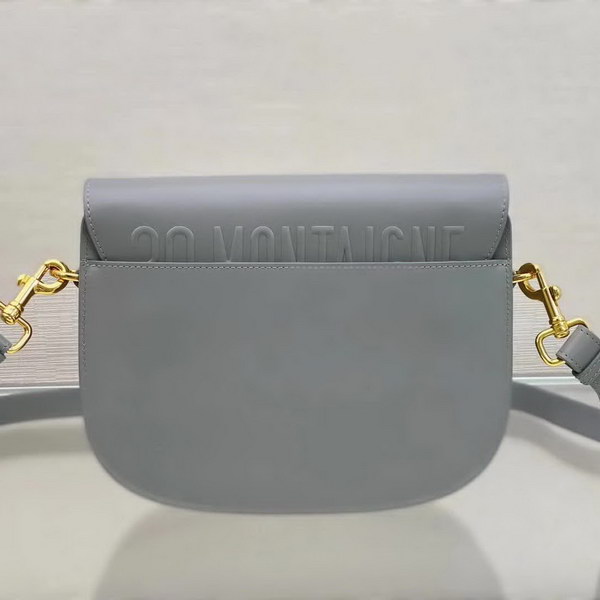 【原版皮】迪奥/Dior bobby 手袋，复古CD logo，硬挺的包身，五金做旧增加了复古感，不易磨损，采用光面牛皮革精心制作，饰以复古金色五金配件提升格调，柔软而富有质感，点缀有军装风格搭扣，款号：M9319