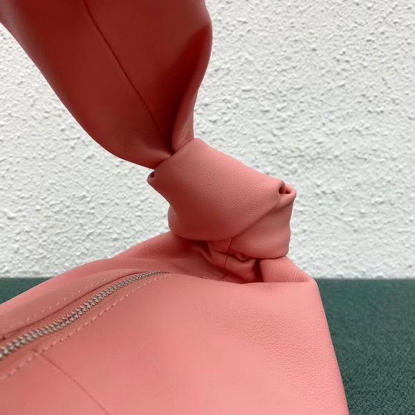 【原版皮】宝缇嘉/BV 打结包，饺子称号，仙女一定要入手，日常百搭，容量实在优秀，质感好的没得说，很能装哦，款号：629635