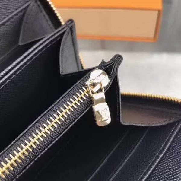 【原版皮】路易威登/LV 拉链钱夹，取材Monogram帆布，借鉴山本宽斋的艺术特色，缤纷展现歌舞伎，脸谱元素，出心裁的戏剧设计风格，款号：M67258