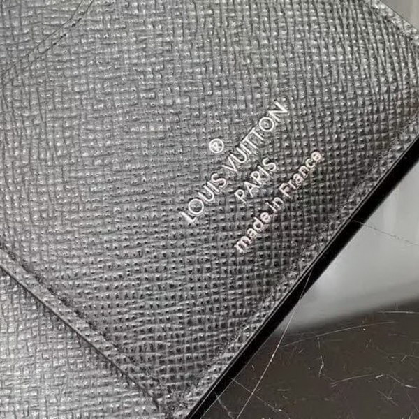 【原版皮】路易威登/LV 大格口袋钱夹，由Damier Graphite Pixel涂层帆布制成，以像素形式演绎经典Damier棋盘格图案，凸显未来感，集各种口袋与信用卡槽于一身，小巧又实用的多功能，款号：N63144