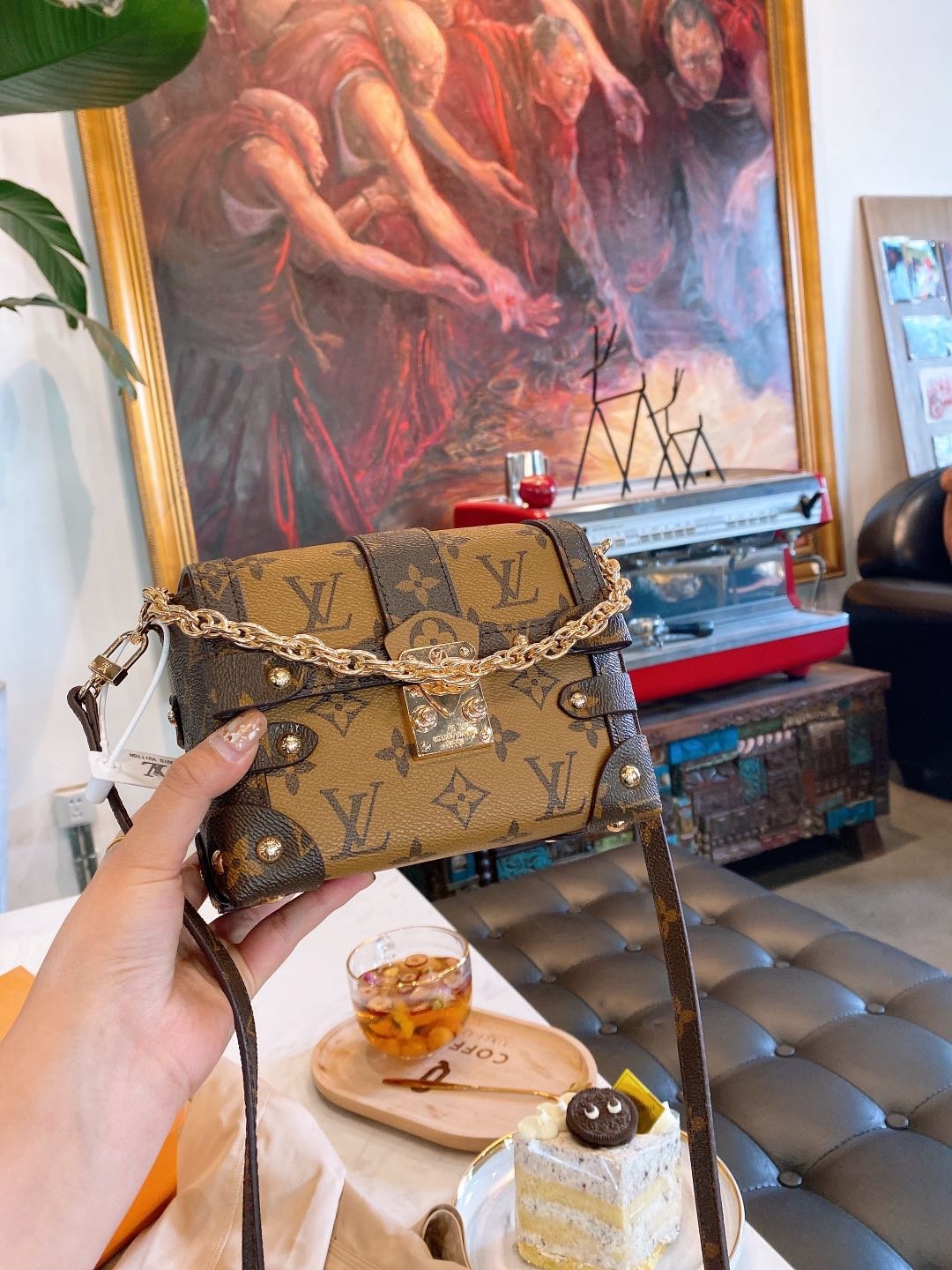 LOUIS VUITTON LB0612005020103 size: 17x12cm