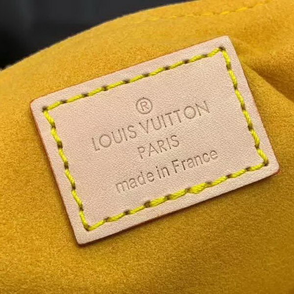 【原版皮】路易威登/LV 中古系列牛仔布手提包，选用丹宁材质铺陈Monogram图案，彰显手袋的同时囊括功能性细节，精巧点缀金色金属件，款号：M95050