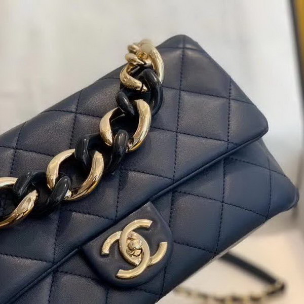 【原版皮】香奈儿/Chanel 亚克力手拎包，采用柔软细腻的进口小羊皮，经典菱格走线，单肩斜挎多用包，小香一直秉承简洁风格，低调奢华，也着实百搭，大号实用，小号俏皮：AS1354