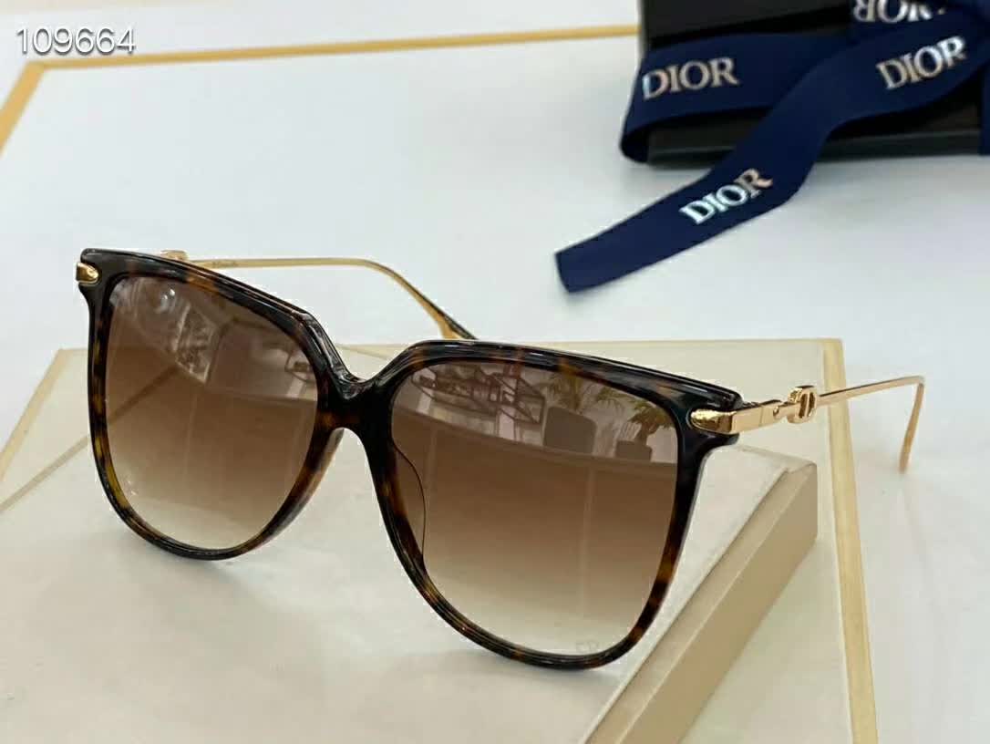 ☆「时尚达人首选」迪奥Dior☆2020全网最新太阳眼镜流行趋势销量排行第一,让你做最耀眼最酷的时尚达人