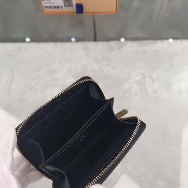 【原版皮】路易威登/LV 拉链零钱包，取材Monogram帆布，借鉴山本宽斋的艺术特色，缤纷展现歌舞伎，脸谱元素，外形小巧且极为实用，款号：M67250