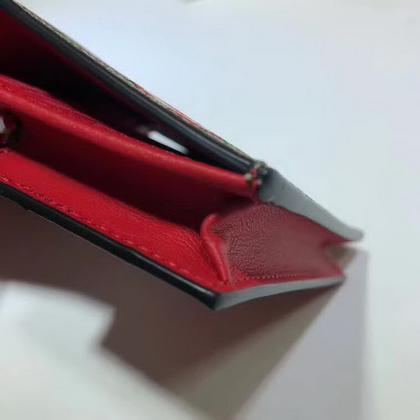 【原版皮】古驰/Gucci 苹果钱夹，为庆祝情人节推出的特别系列单品，融入了卡通风格的苹果图案，与品牌的双G字母交织图案巧妙搭配，尽显趣致设计，款号：624641