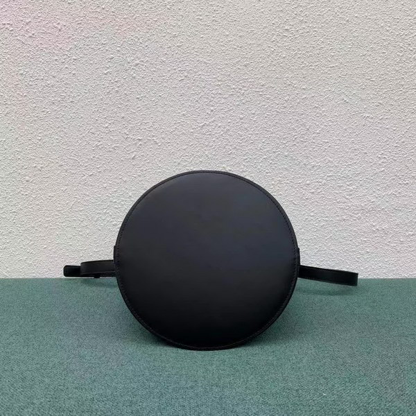 【原版皮】赛琳/Celine 小牛皮水桶，芭比Lisa代言款，黄褐棕牛皮搭配金色金属既高级又抢眼,款号：193043