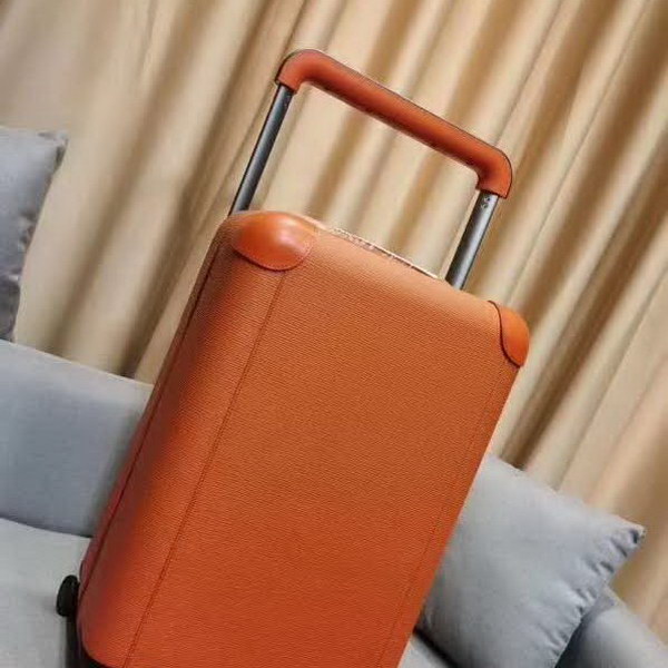 路易威登/LV 旅行箱，釆用经典水波纹系列，变色皮，铝制宽拉杆时尚大气，独特设计理念，时尚潮流，众多明星同款