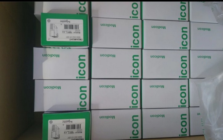 BMEH582040 Schneider Quantum Original Factory Sealed New