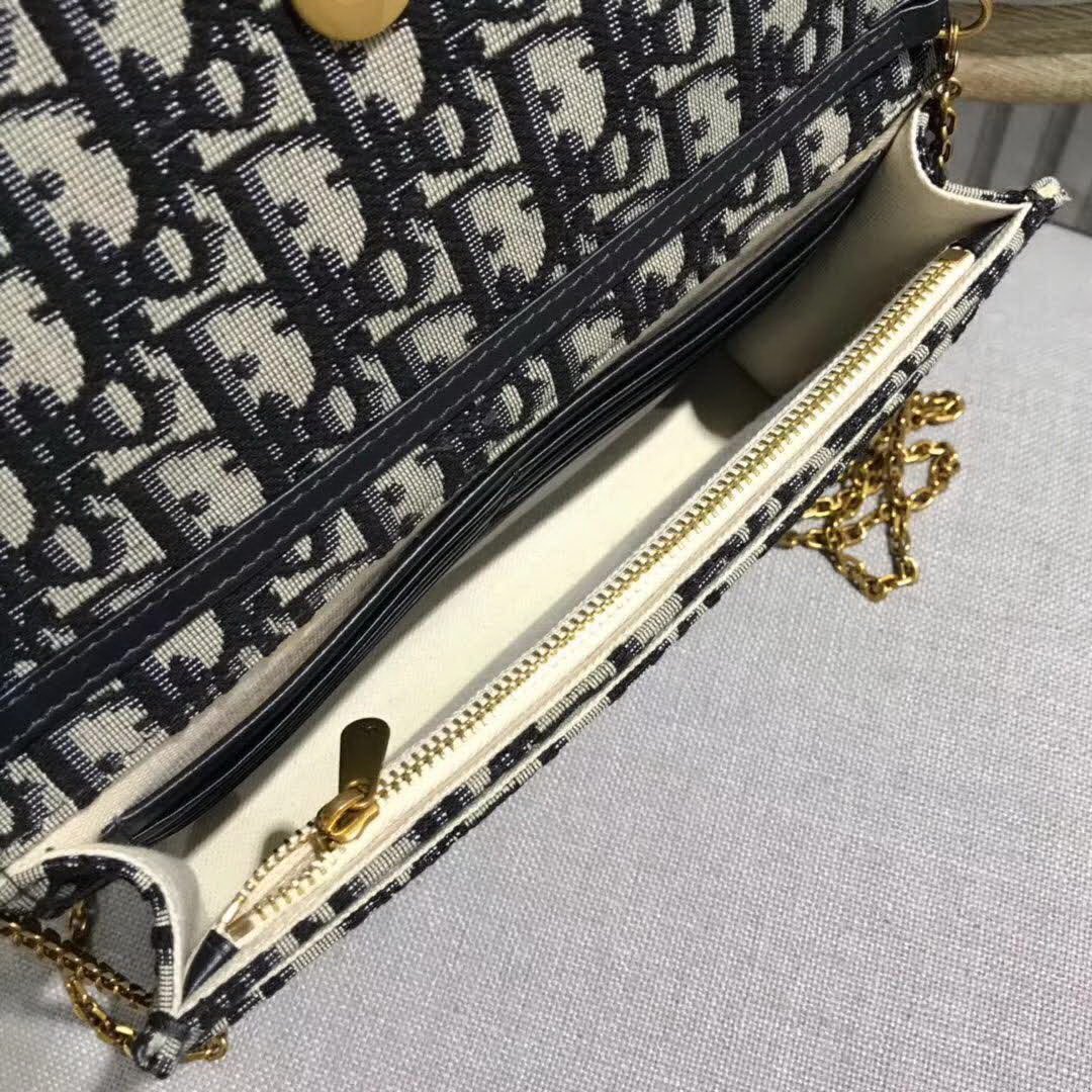 【原版皮】迪奥/Dior 链条包，选用Oblique提花帆布搭配同色系牛皮皮革裁制而成，缀以D字徽标设计，拆了链条又能当手包，另配：手挽带一条