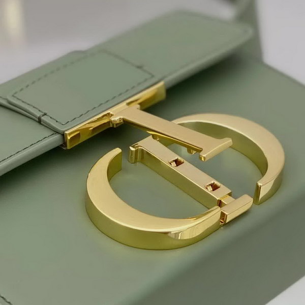 【原版皮】迪奥/Dior 30Montaigne Mini Box全皮系列，极简，高级的，带着随性的慵懒感觉，虽然说是小号，容量也是很能打的，上身无敌好看，款号：M9204