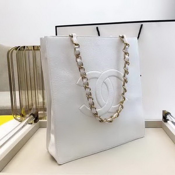 【原版皮】香奈儿/Chanel 大Logo全皮购物包，实用型设计理念，进口小牛皮，大容量，日常上班A4文件妥妥的，大小正好款式也不挑服装 ，休闲，裙装都可轻松驾驭，款号： AS1945