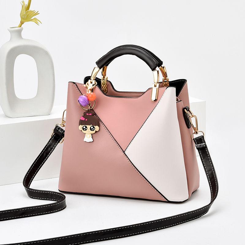 PUレザーバッグ女性2020春と夏のソフトレザートレンディなワンショルダーハンドバッグ多層大容量